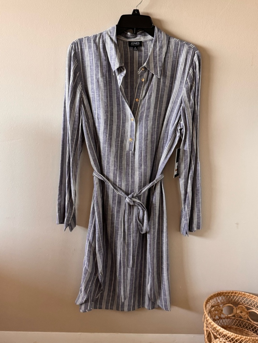 Jones New York Gray and White Stripe Long Sleeve Shirt Dress with Tie